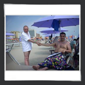 Turismo per disabili: in spiaggia riservata agli ospiti di Villa Marina