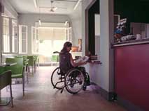Bar accessibile ai disabili in carrozzina